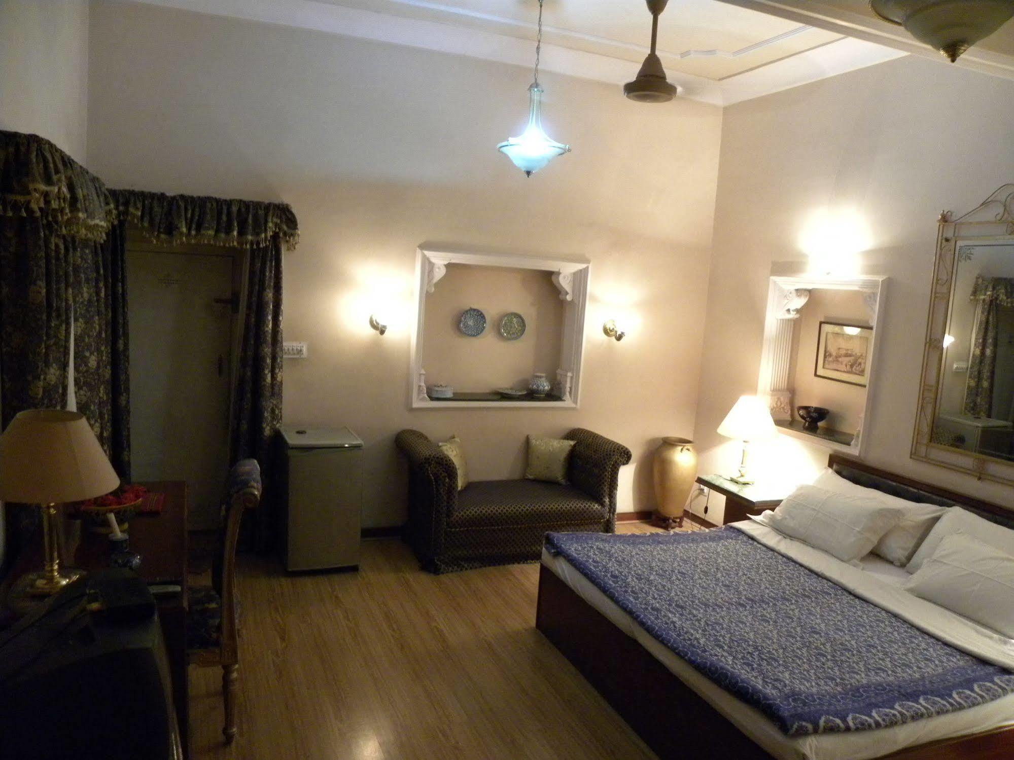 Hotel Sugan Niwas Palace Jaipur Extérieur photo